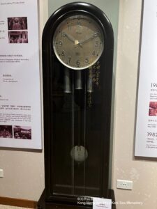 1966 Triple Platform Commemoration Clock 3